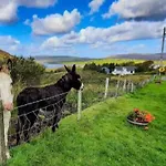 Cozy & Remote Hideaway Gintys Ross Port