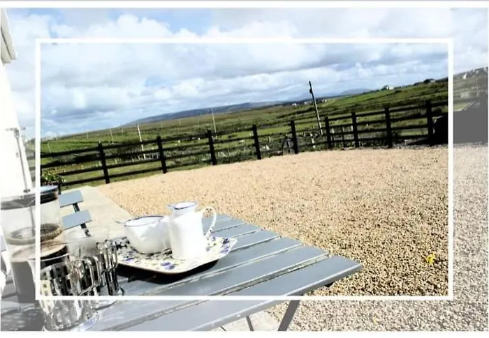 Cozy & Remote Hideaway Gintys * Ross Port