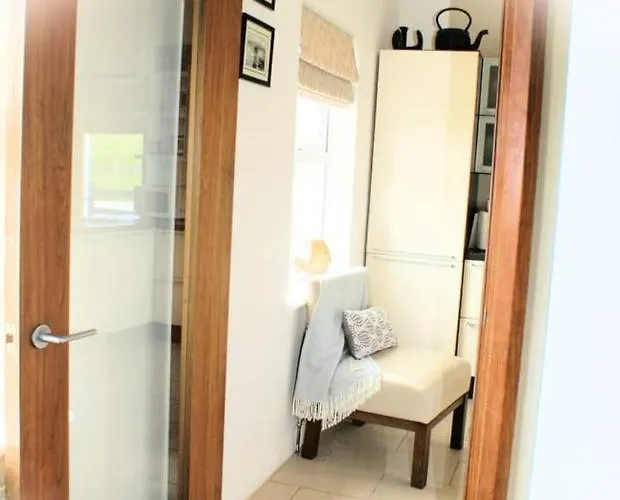 Дом отдыха Cozy & Remote Hideaway Gintys Ross Port